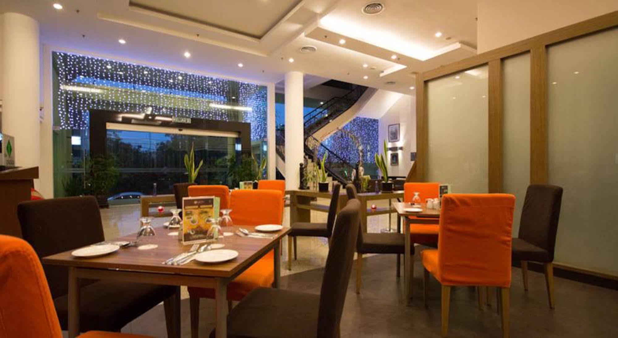 Starcity Hotel Алор-Сетар Экстерьер фото